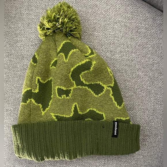 Patagonia unisex green Patagonia Powder Town Beanie pompom - Picture 1 of 1